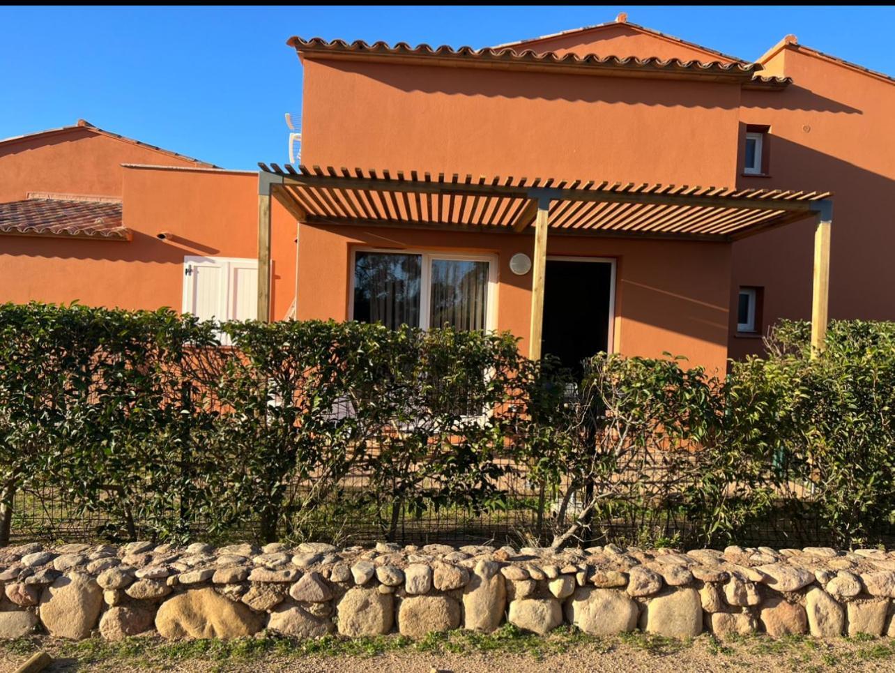 Residence Hoteliere Les Hameaux De Saint Cyprien Appartement 2 Chambres Леччи Екстериор снимка
