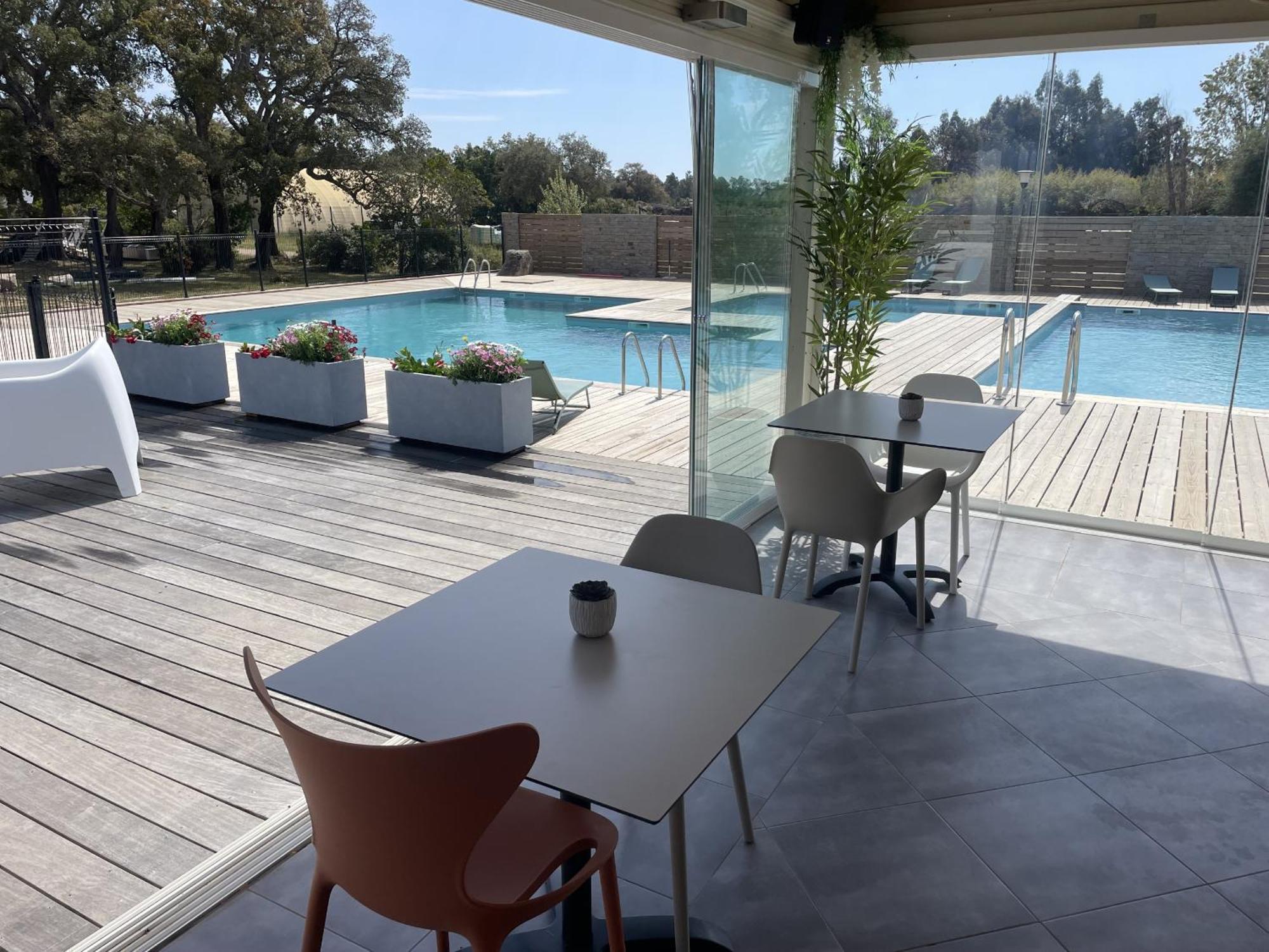 Residence Hoteliere Les Hameaux De Saint Cyprien Appartement 2 Chambres Леччи Екстериор снимка