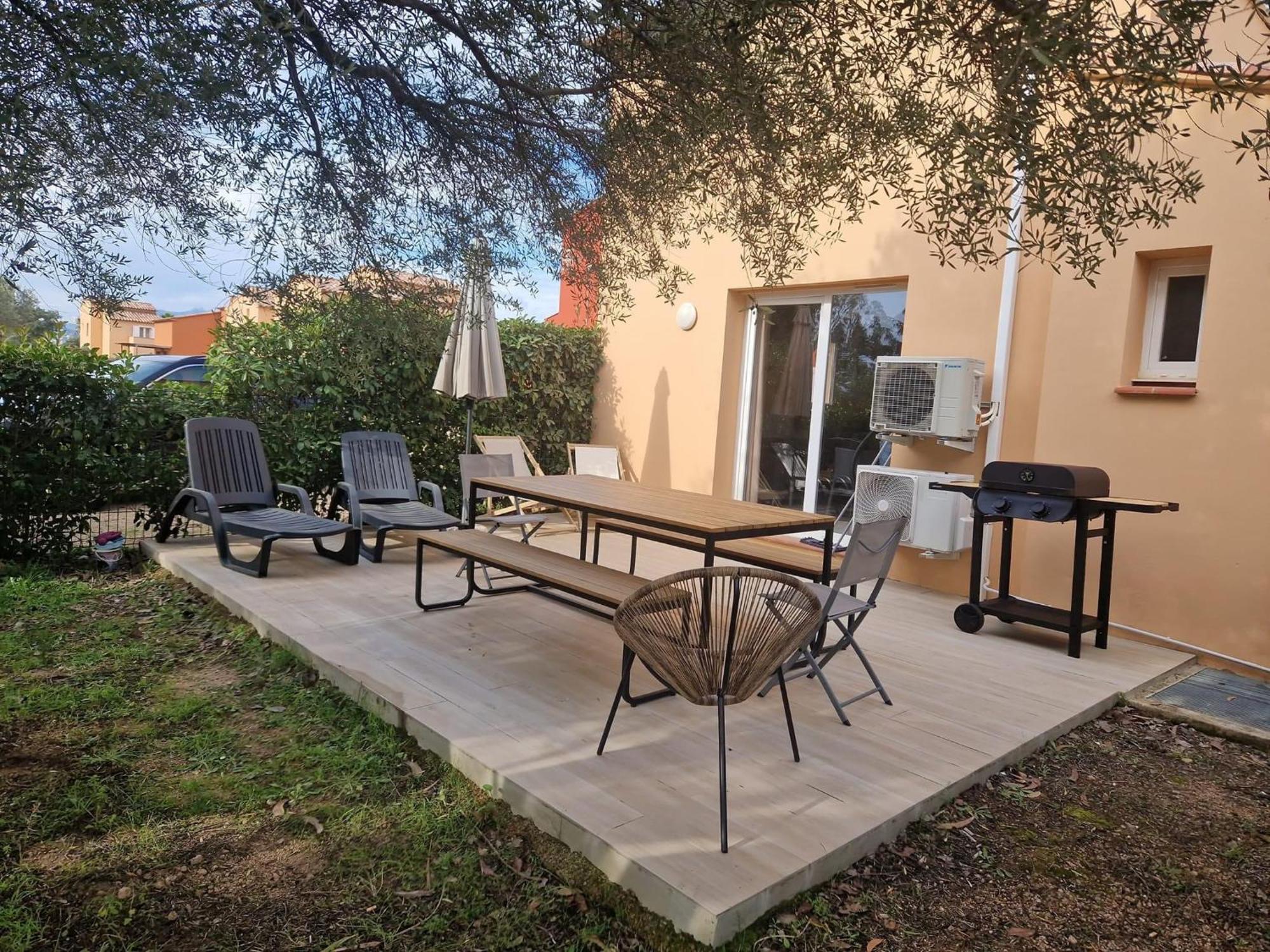 Residence Hoteliere Les Hameaux De Saint Cyprien Appartement 2 Chambres Леччи Екстериор снимка
