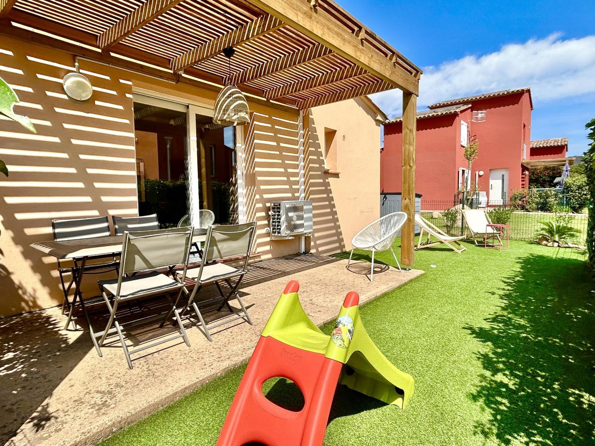 Residence Hoteliere Les Hameaux De Saint Cyprien Appartement 2 Chambres Леччи Екстериор снимка
